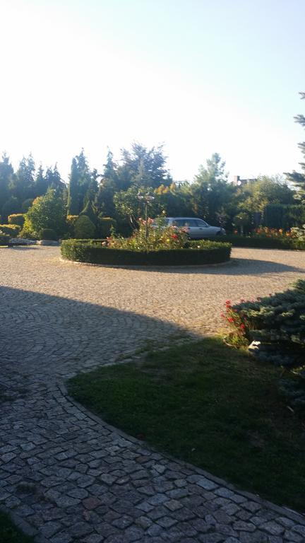 Drzonków Gosciniec Sloneczny酒店 外观 照片
