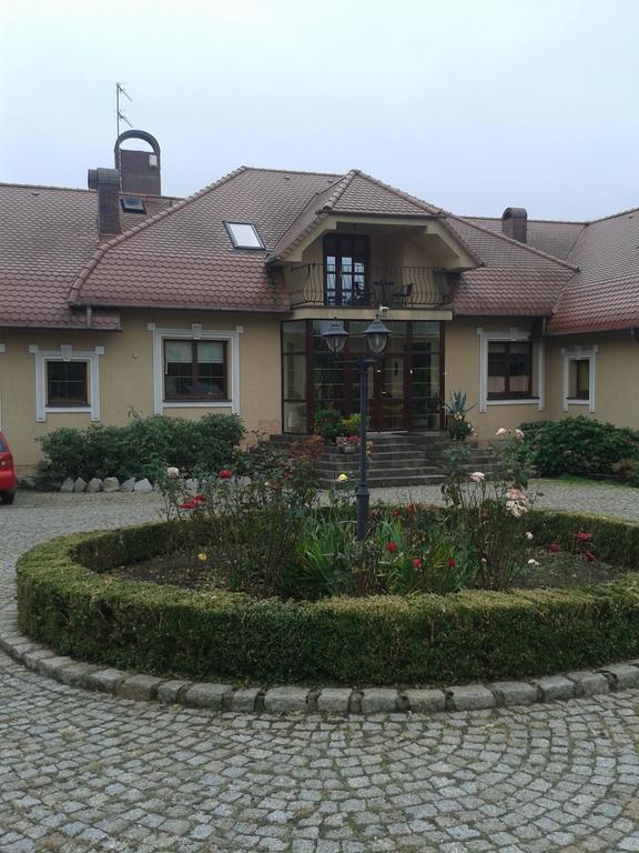 Drzonków Gosciniec Sloneczny酒店 外观 照片